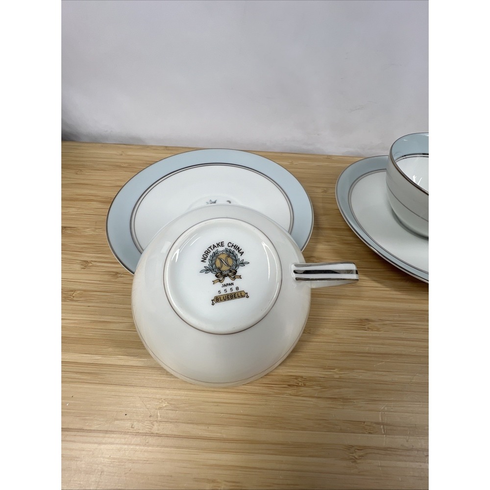 Noritake Bluebell 5558 Tea Cups & Saucers Set of 2 Japan Platinum Trim Excellent - Picture 5 of 13
